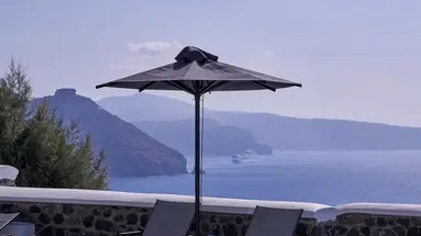 Mr. & Mrs. White Oia - Santorini
