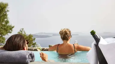 Mr. & Mrs. White Oia - Santorini
