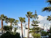 Mr & Mrs White Paros