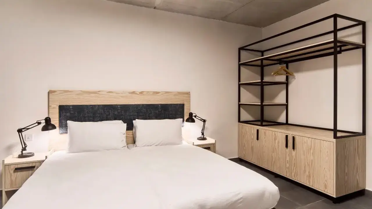 Mr Todd Hotel