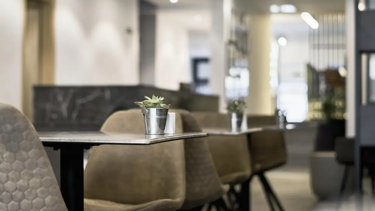 Mr Todd Hotel