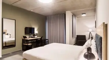 Mr Todd Hotel