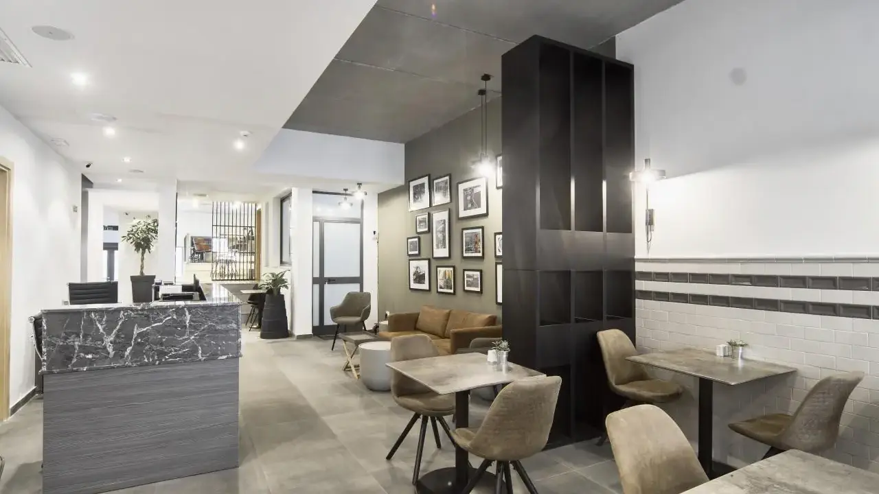 Mr Todd Hotel