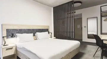 Mr Todd Hotel