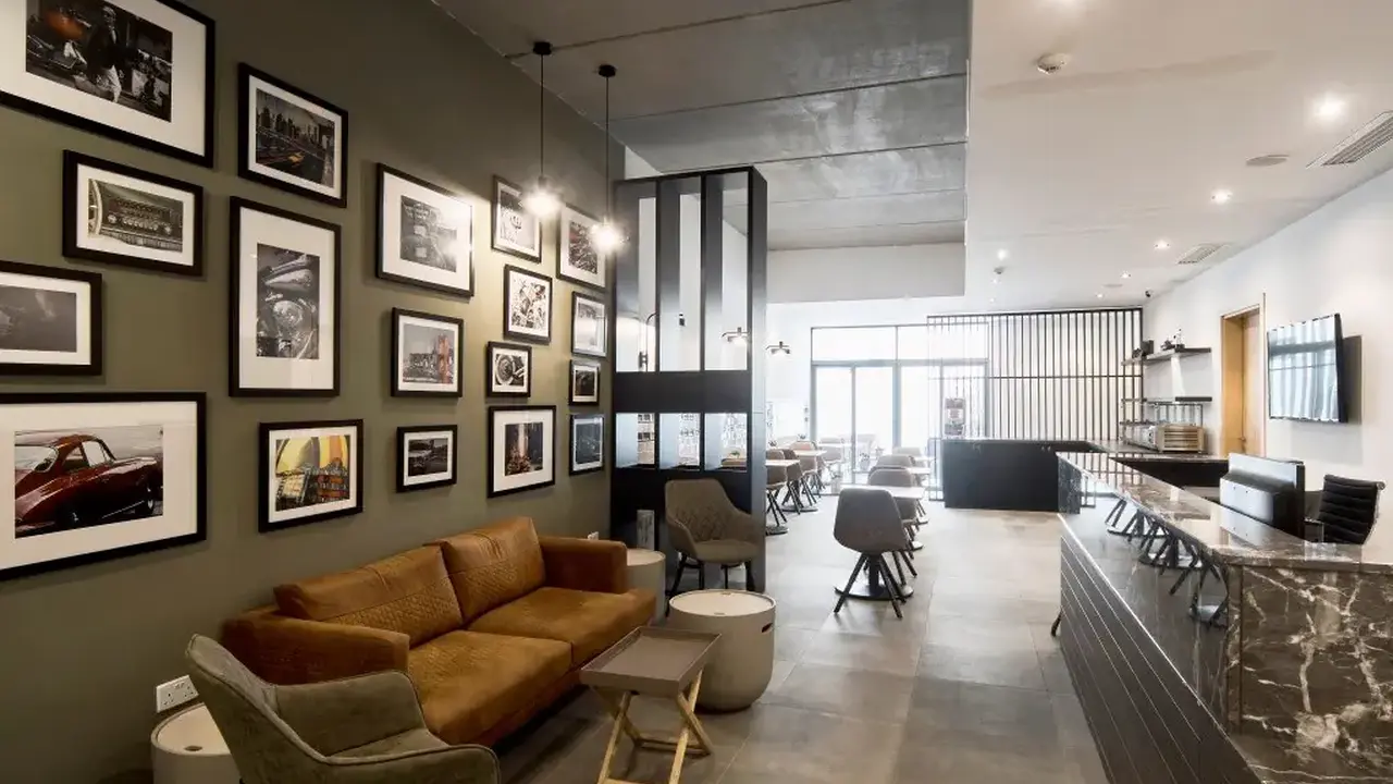 Mr Todd Hotel
