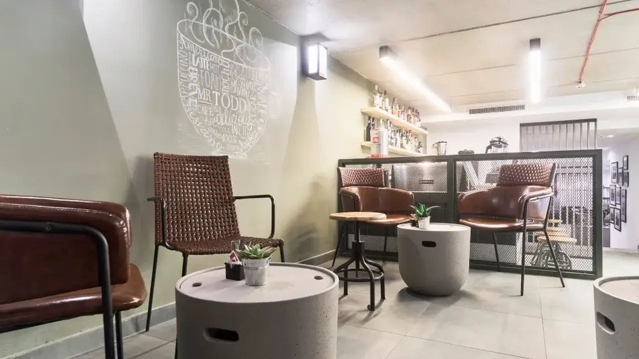 Mr Todd Hotel