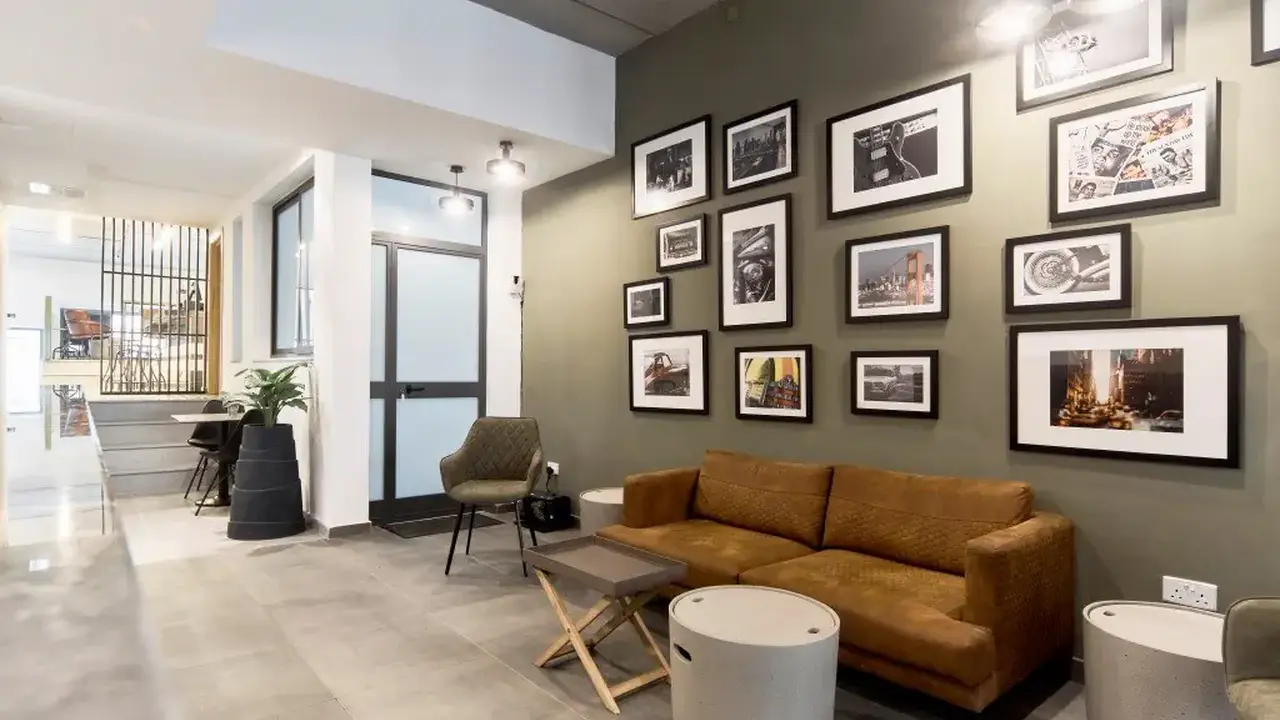 Mr Todd Hotel