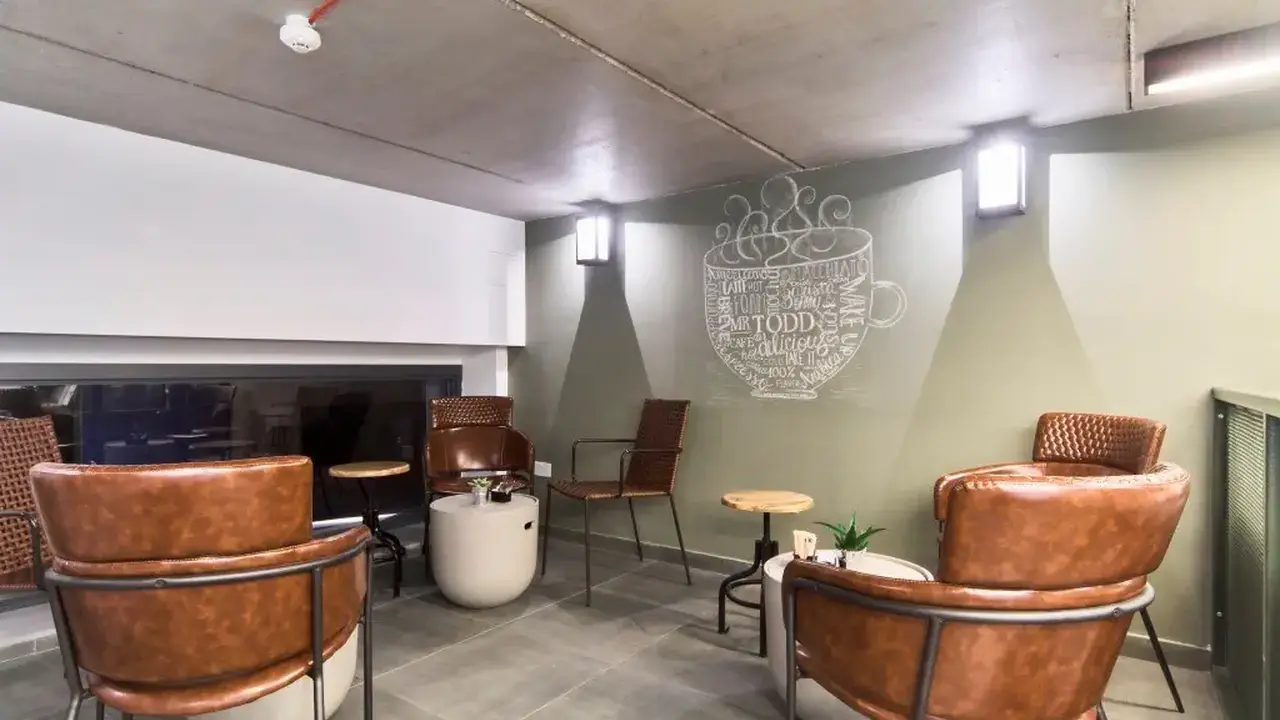 Mr Todd Hotel