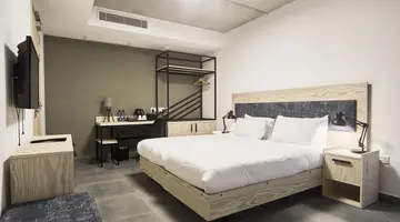 Mr Todd Hotel
