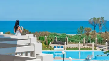 Mrs Chryssana Beach Hotel