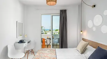 Mrs Chryssana Beach Hotel