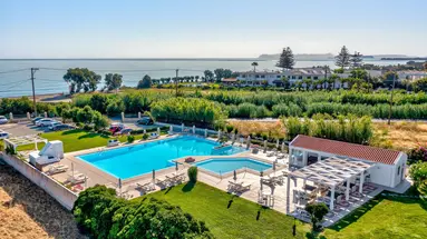 Mrs Chryssana Beach Hotel