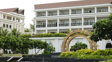 MUINE BAY RESORT