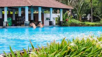 MUINE BAY RESORT