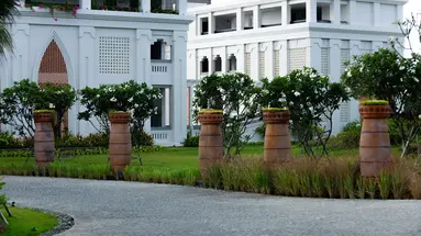 MUINE BAY RESORT