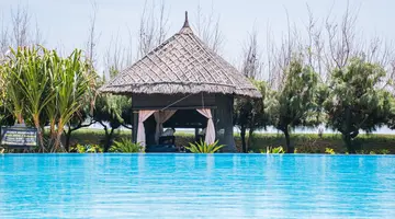 MUINE BAY RESORT