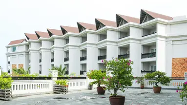 MUINE BAY RESORT