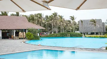 MUINE BAY RESORT