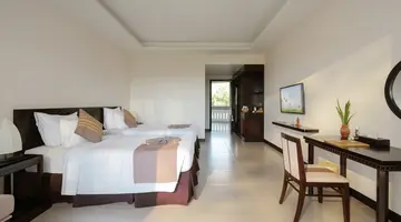 MUINE BAY RESORT