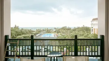 MUINE BAY RESORT