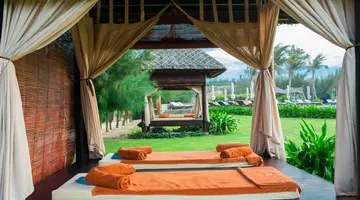 MUINE BAY RESORT