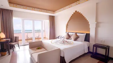 MUINE BAY RESORT