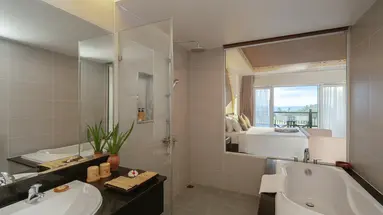 MUINE BAY RESORT