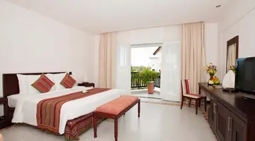 MUINE BAY RESORT