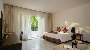 MUINE BAY RESORT
