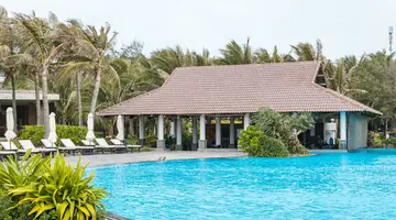 MUINE BAY RESORT
