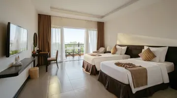 MUINE BAY RESORT