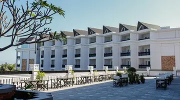 MUINE BAY RESORT