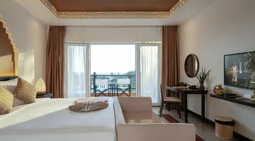 MUINE BAY RESORT