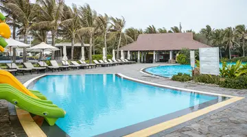 MUINE BAY RESORT