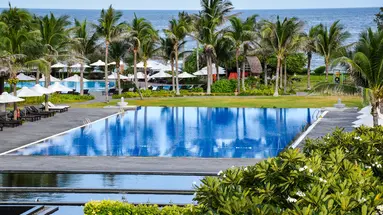 MUINE BAY RESORT