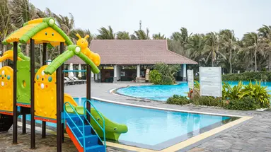 MUINE BAY RESORT