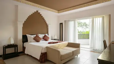 MUINE BAY RESORT