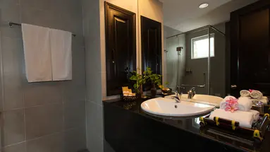 MUINE BAY RESORT