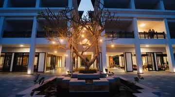 MUINE BAY RESORT