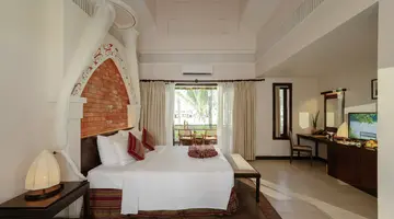 MUINE BAY RESORT