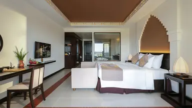 MUINE BAY RESORT
