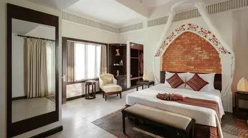 MUINE BAY RESORT
