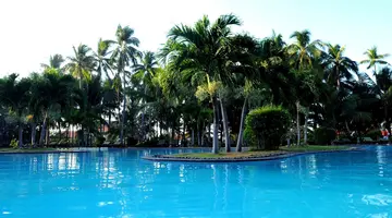 MUINE CENTURY BEACH RESORT & SPA