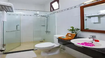 MUINE CENTURY BEACH RESORT & SPA