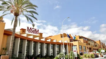 Muthu Golf Plaza