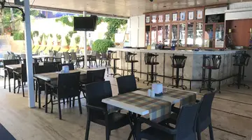 MUZ HOTEL