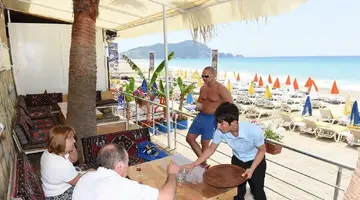 Muz Hotel