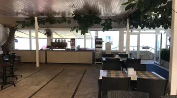 Muz Hotel