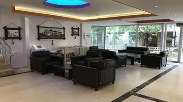 Muz Hotel