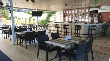 Muz Hotel